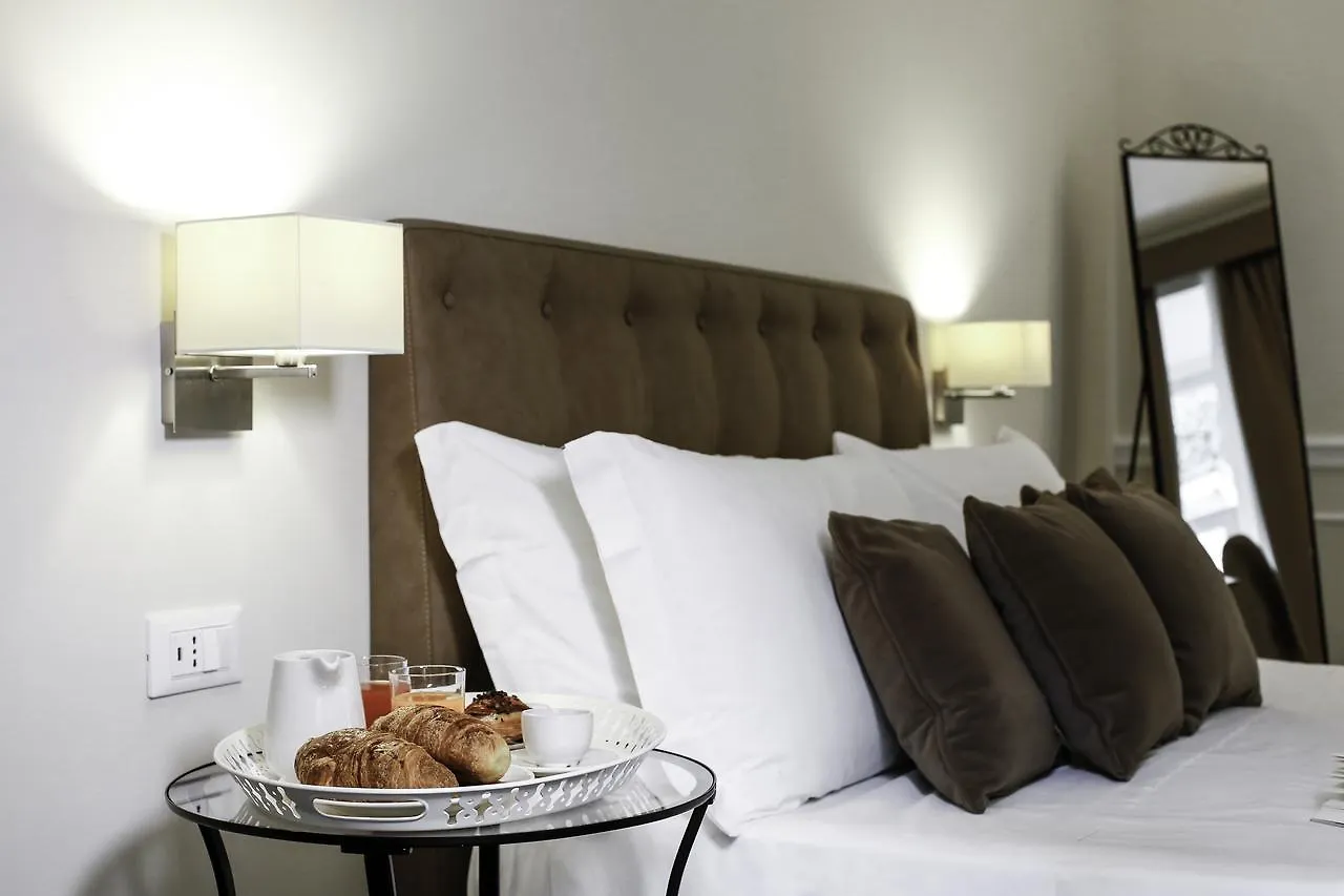 La Fontanina Suites Неаполь Гостевой дом