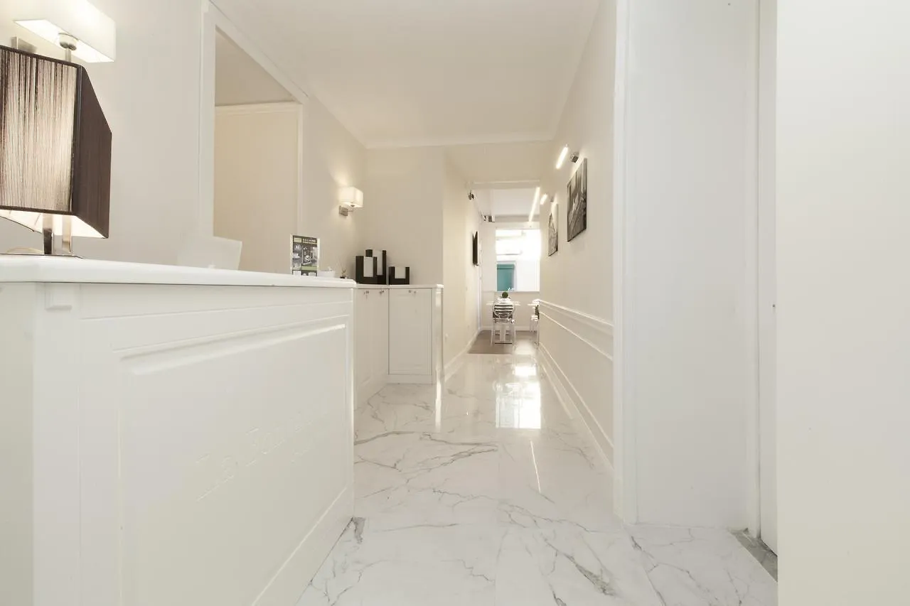 Гостевой дом La Fontanina Suites Неаполь
