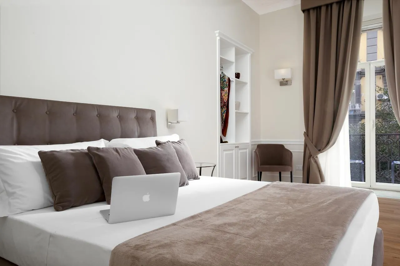 Πανσιόν La Fontanina Suites Νάπολη