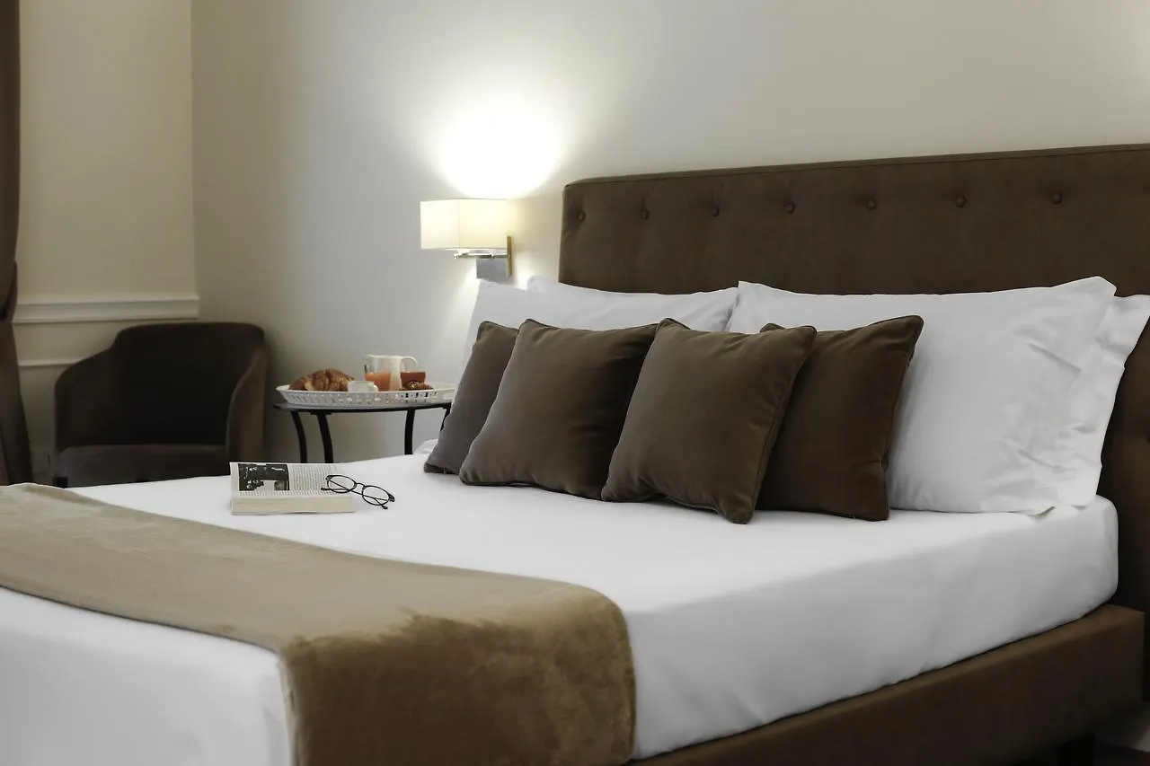 La Fontanina Suites Νάπολη 3*,